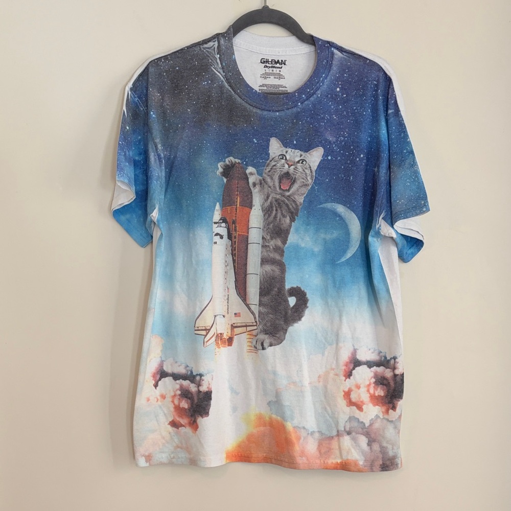 Vintage funny Cat and Rocket space T-Shirt